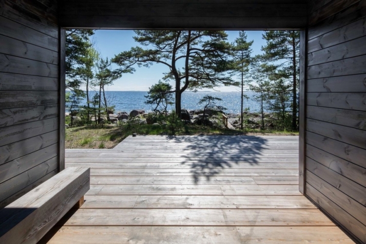Деревянный летний дом в скандинавском стиле